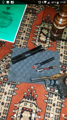 Hola vendo pistola semiautomatica doble accion, y guiada F, H&K P30L, cal. 9mm, en magnifico estado 00