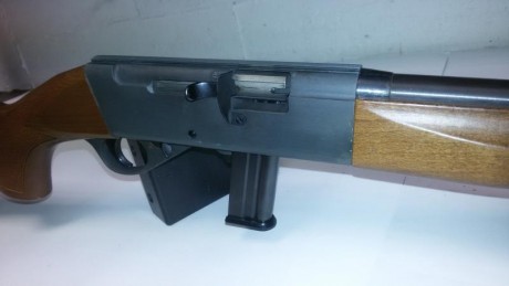 Carabina semiautomática Calibre 22 en muy buen estado.
Está en Barcelona.
La tengo con licencia A y me 02