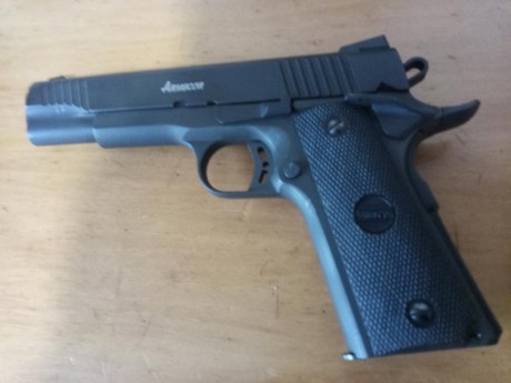 Hola.
Vendo pistola armscord .( Hoy rock island) ,1911,A1, serie 70,  pocos disparos.
Cañón 5" ,calibre 01