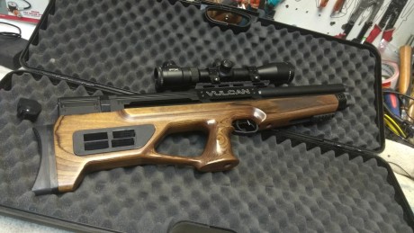 Buenas, pues un amigo me pidio que le hiciera estos porta cargadores para vulcan.
Lo dejó aqui por si 02