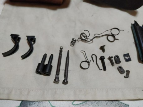 Vendo FAS 602 por no poder hacerme con ella.
El arma falla, es decir en ocasiones no expulsa la vaina, 01