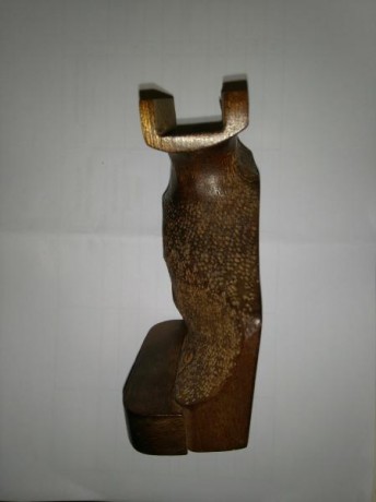 Cambio cacha zurda M para pistola Walther gsp por cacha diestra para el mismo modelo. Esta en perfecto 01