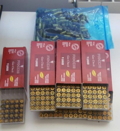 Buenas compañeros , vendo 500 vainas Fiochi, un solo disparo, el precio de todas 20 euros, regalo unas 00