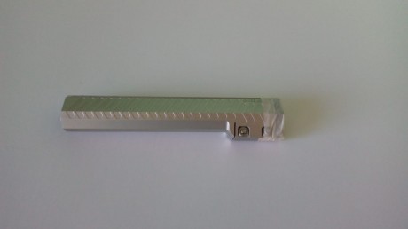 Hola .un amigo del club pone a la venta varios artículos de tiró
- culata de nogal para carabinas anschuz 11