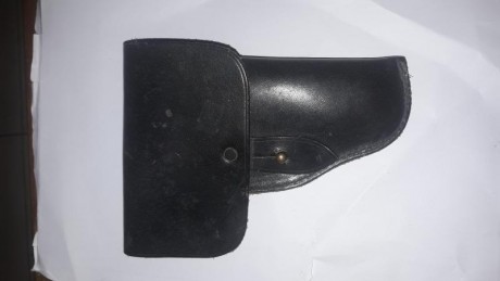 Hola! Se vende funda de servicio antigua,  es nueva nunca se llegó a usar , valida para pistola 9corto 00