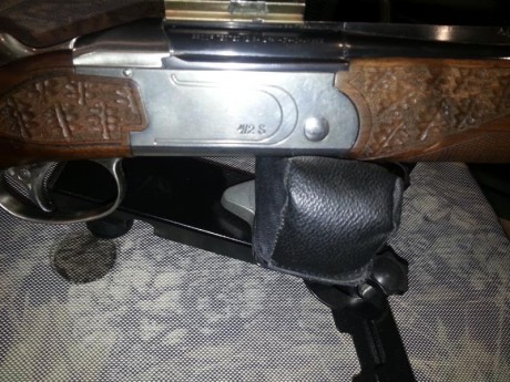 Elegantisima arma, con una fiavilidad y precisión extraordinarias. perfecta para monterias y esperas. 11