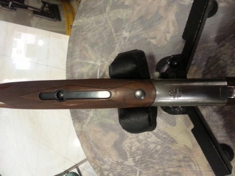 Elegantisima arma, con una fiavilidad y precisión extraordinarias. perfecta para monterias y esperas. 21