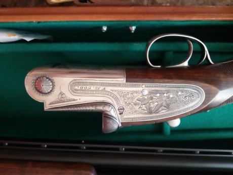 Hola vendo escopeta superpuesta sarriugarte mod 500 alto de la gama en muy buen estado con choke de 3 02