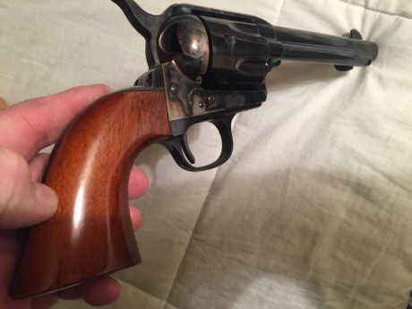  IMG_3003.jpg Vendo Revolver Uberti Colt 1873, calibre 44VCF (44/40) con cañon de 7, 1/2" , esta 11