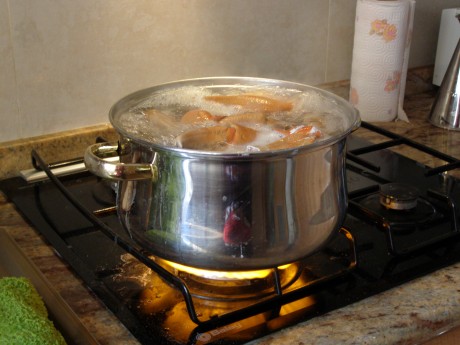 Queridos amigos: ante las expectación :8 causada por el desayuno que me he pegado esta mañana, el cual 70