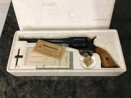 VENDIDO

Hola y gracias por leer este anuncio.

Pongo a la venta un revolver Santa Barbara New Model Army, 00