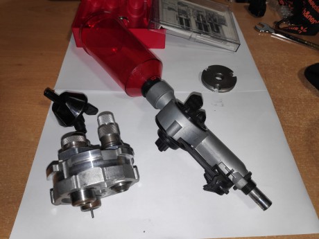 Vendo kit completo de adaptación al calibre 32 SW Long WC para prensa Lee Pro 1000. Incluye:
- Juego de 01