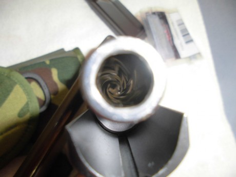 Hola compañeros,
 Por favor leed toda la descripción, gracias. 
  VENDIDA  
El lote incluye la pistola 20