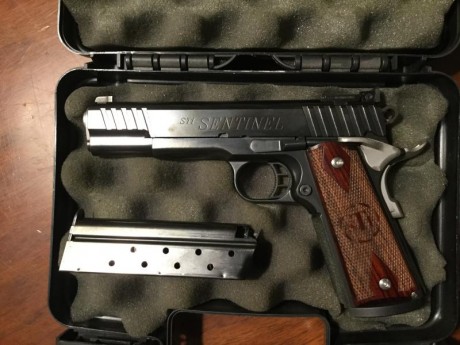 Vendo STI Sentinel de 5 pulgadas, 9mm. con su maletín de transporte, guiada F, en perfecto estado, vendo 01
