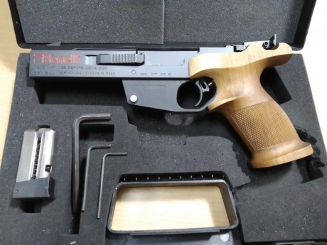  1 benelli.jpg SEMINUEVAS, BENELLI MP 95 E calibre 22lr, 
POR NO USAR , seminueva sin problemas
PRECIO 00