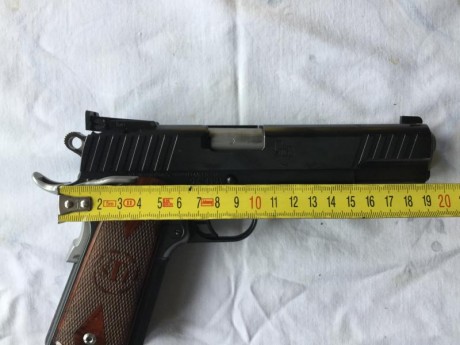 Vendo STI Sentinel de 5 pulgadas, 9mm. con su maletín de transporte, guiada F, en perfecto estado, vendo 60