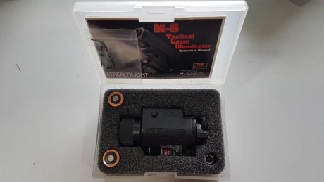 Vendo. Vendido se puede cerrar.
Rail adaptador Surefire MR08, para poder adaptar una linterna con sistema 01