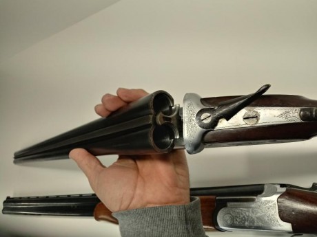 Vendo dos escopetas.  una paralela Ascencio Zabala  por 100€ y una Lamber superpuesta monogatillo con 121