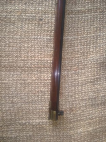 :wink: Vendo rifle Kentucky cal 45, marca Jukar en buen estado con diopter y turquesa de bolas. 150€.
 01
