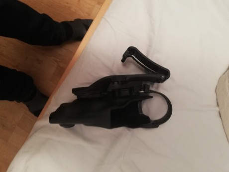 Vendo mi HK P30 con el maletín original, dos cargadores y las cachas intercambiables en todos los tamaños. 22