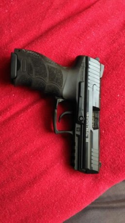 Vendo mi HK P30 con el maletín original, dos cargadores y las cachas intercambiables en todos los tamaños. 20