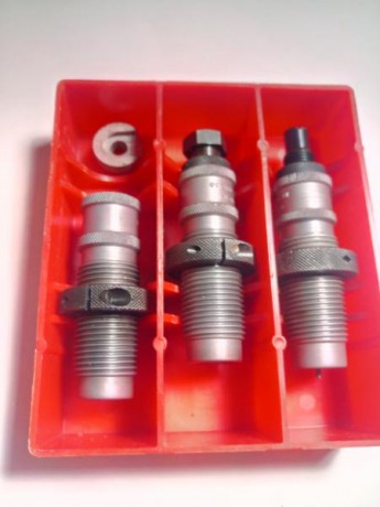 Juego de dies 44/40 Pacific, con shell holder y apenas estrenados.
35+envío 01