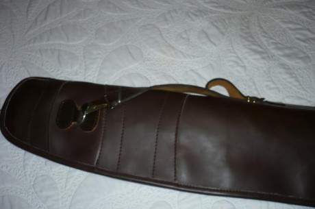 Vendo funda de autentico cuero para rifle ó escopeta, con mira ó sin ella 50euros+envio 01