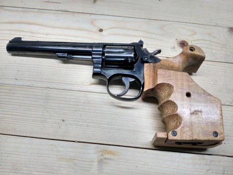 Vendo K 14 modelo 4 en buenísimas condiciones. Aunque tiene años no ha tirado mucho.  
Cacha original 32