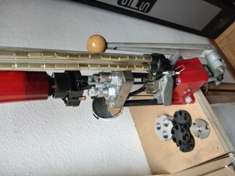 Por cambiar a Dillon. vendo mi prensa Lee 1000 con dies para 9 mm tambien regalo otro plato para los dais 02