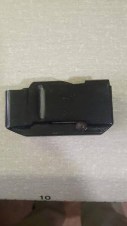 Vendo cuatro cargadores, Tesro TS22 nuevo sin estrenar 40 euros, carabina Onena de 9 m/m Largo 30 euros, 12