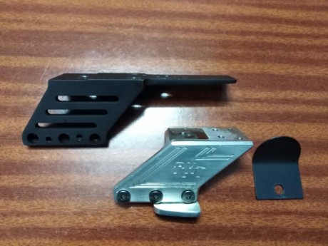 Vendo Visor C More  SR punto rojo precio 125€ . Incluyo los dos soportes 02