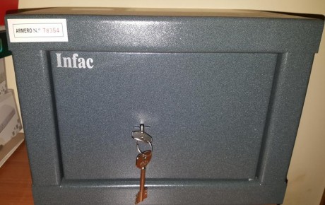 VENDO  ARMARIO ARMERO  DE SEGURIDAD MARCA INFAC MODELO AC. GRADO SEGURIDAD "C" (E-1 Y T-30) 00
