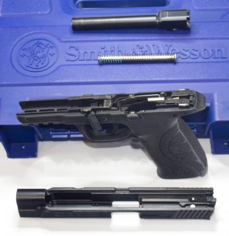 Se vende S&W MP9 PRO, tal y como se ve en las fotos está prácticamente nueva, sin apenas uso, se han 01