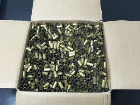 Tengo 3000 vainas en la caja preparadas para enviar. 90 euros portes incluidos a península. 00