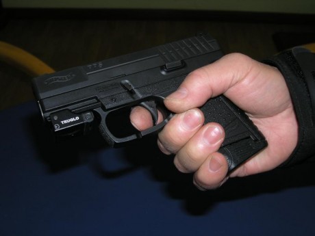 Por falta de uso y problemas de cupo, vendo una WALTHER PPS de 9mm. guiada en "F" adquirida 02