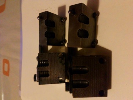 Hola a todos:
Vendo:
Turquesa RCBS 38-148-WC... 25€ VENDIDA 

Turquesa RCBS 38-158-RN... 45€

Portes incluído. 00