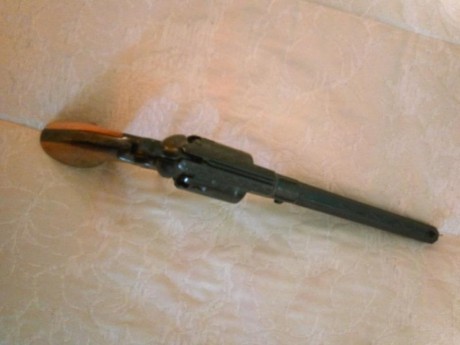 Vendo revolver Santa Bárbara del calibre 44, grabado nº3. Impecable.
Afinado el disparador para el tiro
Precio: 01