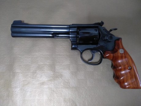 VENDO REVOLVER SMITH & WESSON MOD: 14-5 K 38 TARGET MASTERPIECE, 6 PULGADAS CALIBRE 38, CACHAS DE 00