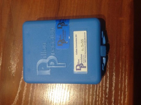 Vendo la conversión para la máquina de recarga Dillon 550, del calibre 6'5 x 55. Se entrega en su caja 00