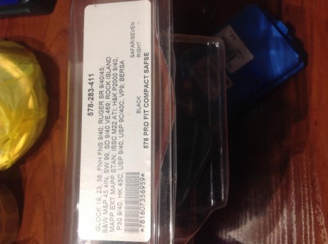 VENDIDA

Se vende la funda de pistola Safariland que se puede ver en la foto. En una de las fotos se puede 00