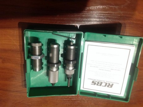 VENDIDO
Vendo juego de Dies para el calibre .308. Son de la marca RCBS. Su precio son 25€. Se pueden entregar 00