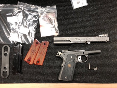 Hola, vendo STI Trojan de 9 x 19 6". El arma se puede ver y probar en Toledo y Valdemoro, solo se 00