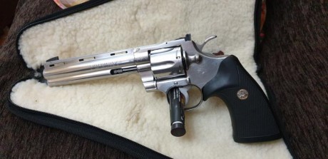 Buenas tardes al foro .
Por motivos de cupo ,tengo que poner a la venta con mucha pena porque no podre 00