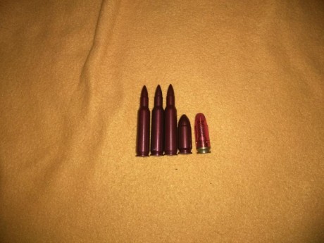 Hola. Por retirada de la afición.

Vendo equipo para el tiro.

Maletín de tiro comprado en armería, con 10