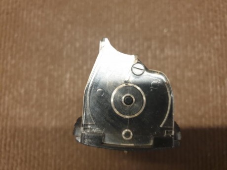 Vendo cargador de rifle Steyr Manlincher calibre 243 Win, 40€. 00