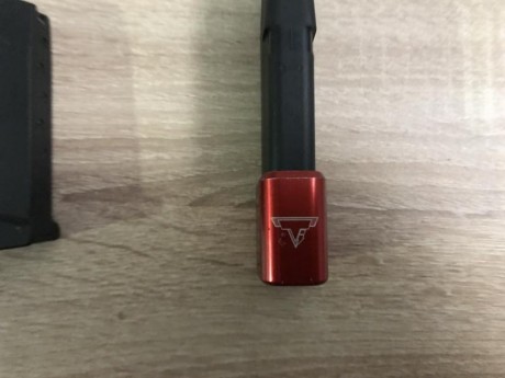 Vendo glock 43 en perfecto estado. La vendo por nueva compra. La vendo con 3 cargadores : uno el original 01