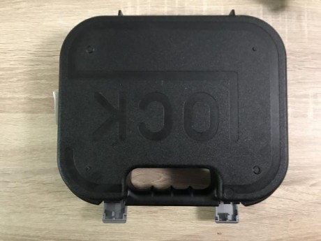Vendo glock 43 en perfecto estado. La vendo por nueva compra. La vendo con 3 cargadores : uno el original 21