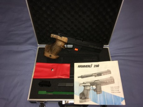 Vendo Hammerli 280 del calibre 22 en muy buen estado. Muy poco uso, sin grietas ni golpes. Cacha mediana. 00