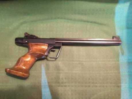 Pistola monotiro para 50m, funciona perfectamente, se entrega con maletin.

Se puede ver y provar en barcelona, 01