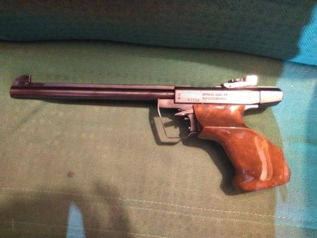 Pistola monotiro para 50m, funciona perfectamente, se entrega con maletin.

Se puede ver y provar en barcelona, 00